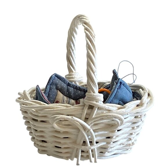 Mini Sewing Basket White Wicker with Liner - Picture 1 of 6